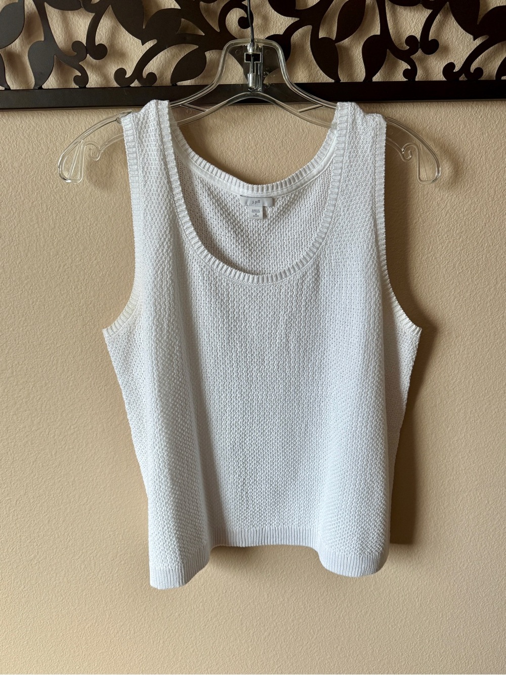 J. Jill White Textured Knit Scoop Tank Top
